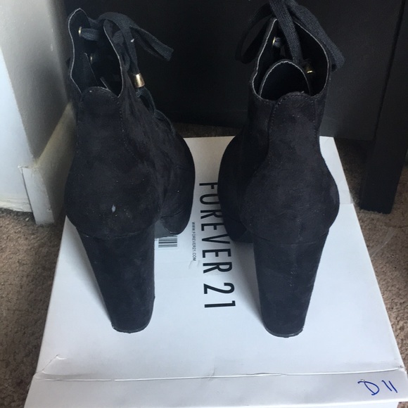Forever21 platform lace Bootie - Picture 3 of 6